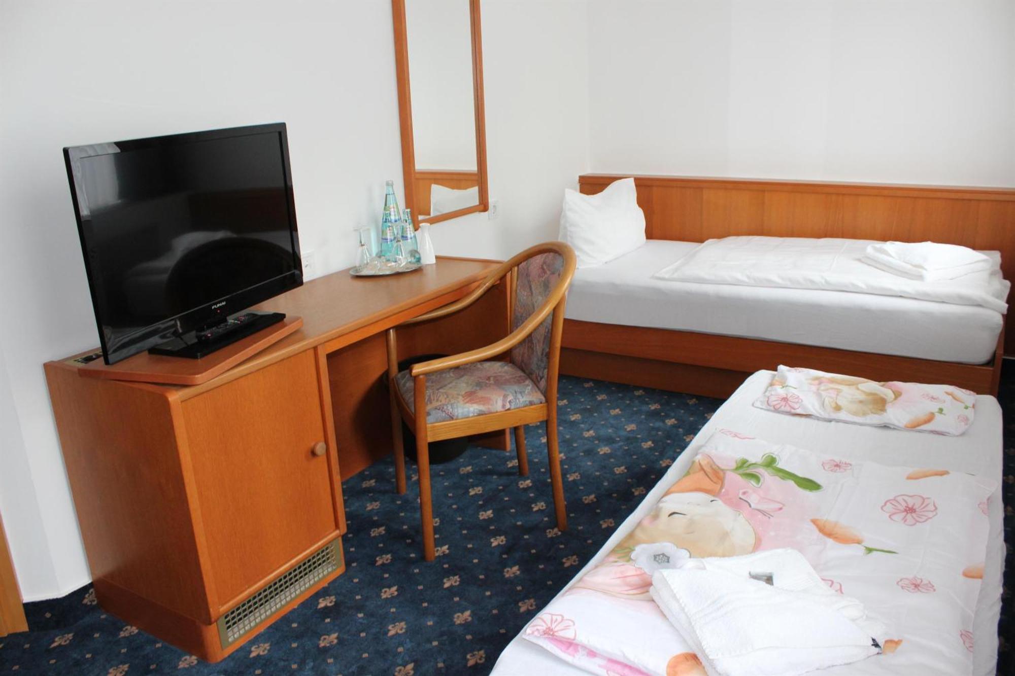Hotel Saechsisches Haus Berggiesshubel Екстер'єр фото