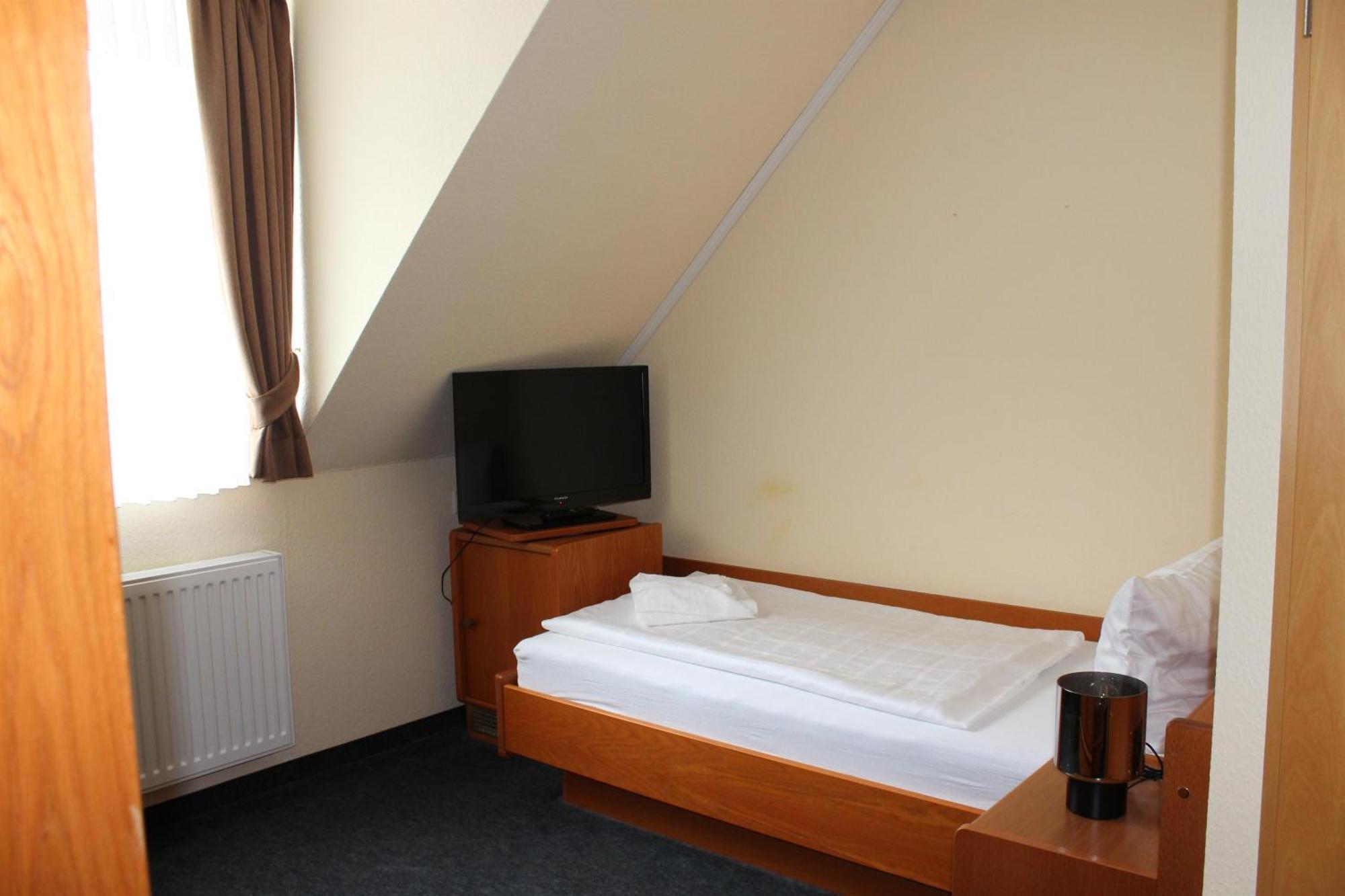 Hotel Saechsisches Haus Berggiesshubel Екстер'єр фото